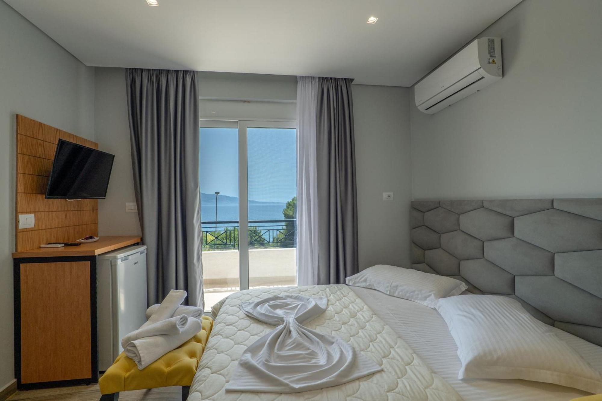 Sunkised Hotel Sarandë Exterior foto