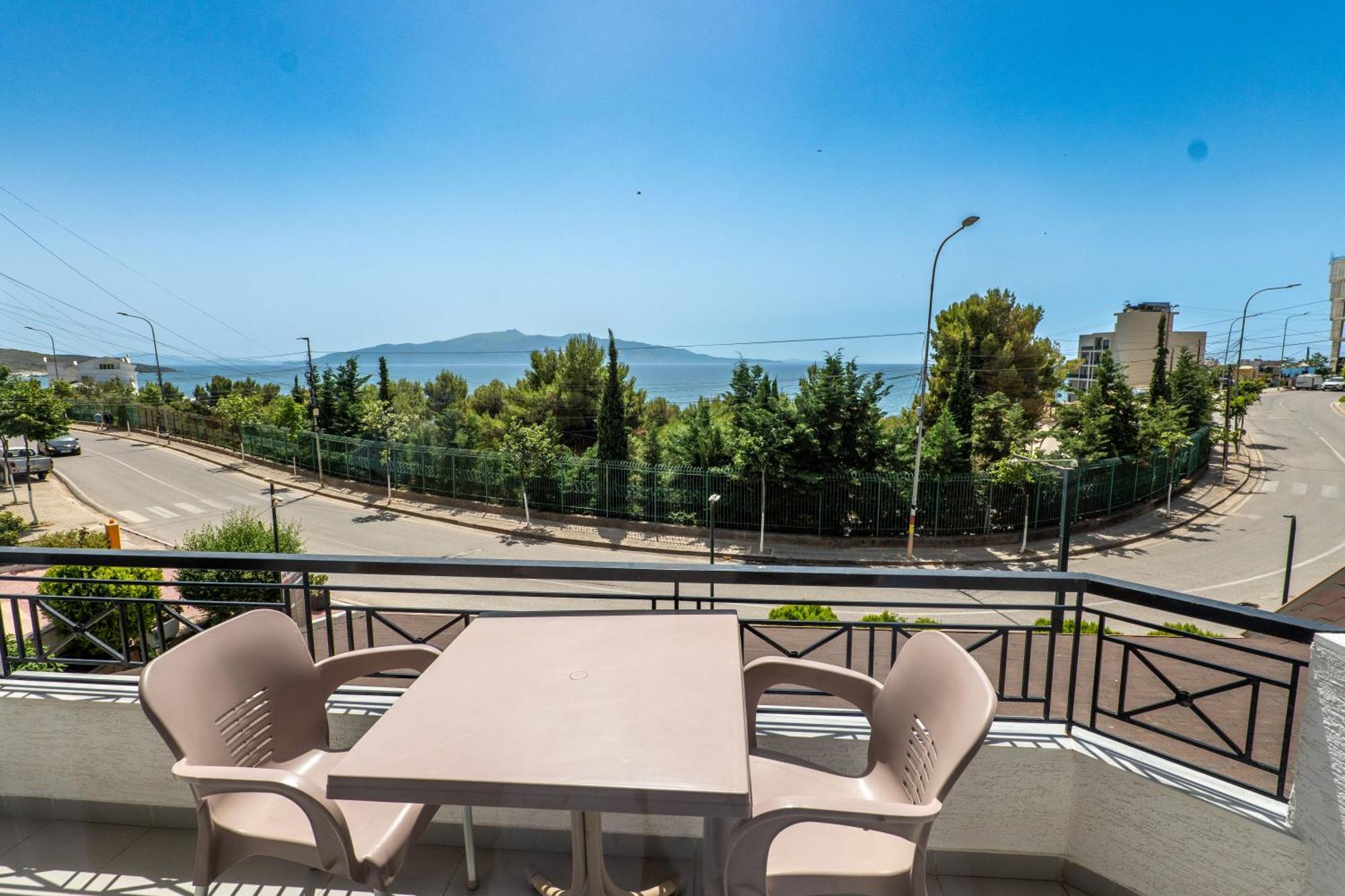 Sunkised Hotel Sarandë Exterior foto