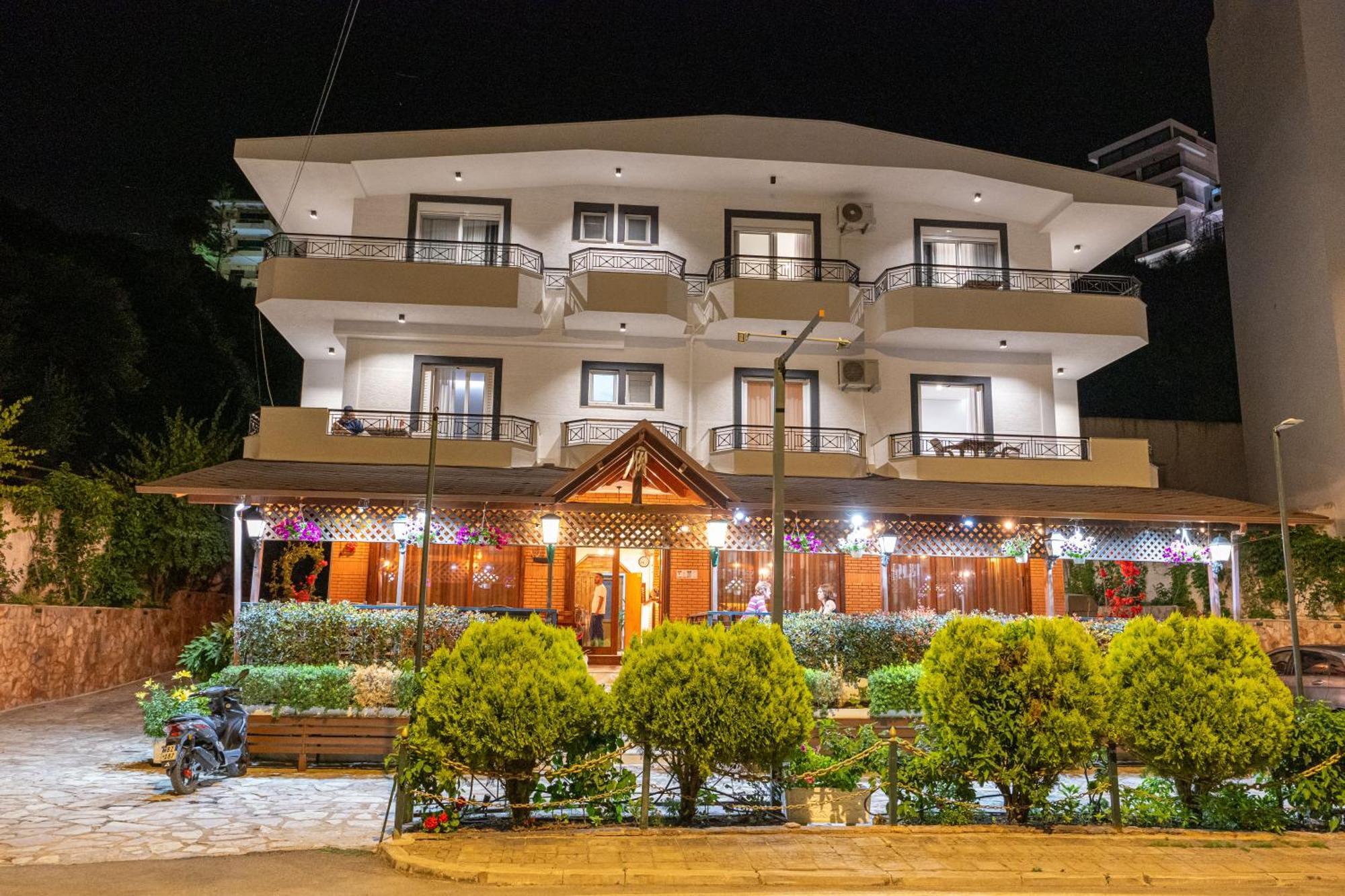 Sunkised Hotel Sarandë Exterior foto